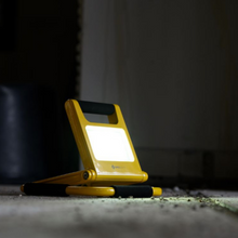 Load image into Gallery viewer, 10W LED Acculamp - Vouwbare Bouwlamp met Accu - 2 lichtstanden - IP54